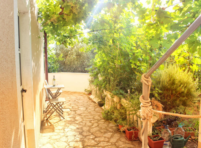 Others 4, Villa Maslina-olive, Podgora