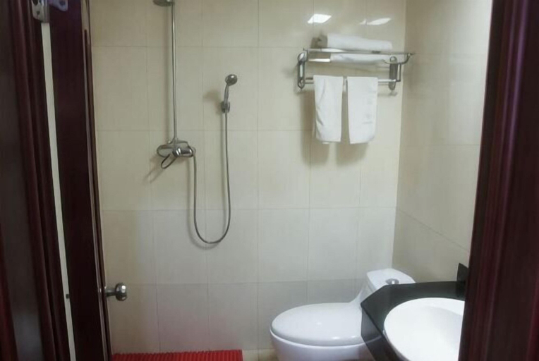 Bathroom, Nongjun Hotel, Beijing