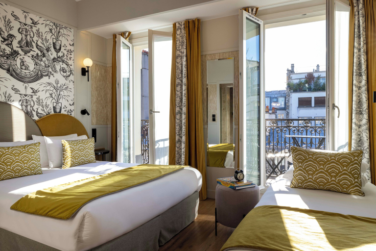 Bedroom 4, Grand Hotel Leveque, Paris