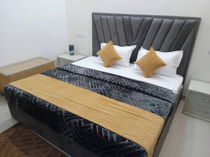 Room 2, Swayambhu Hotel, Rudraprayag