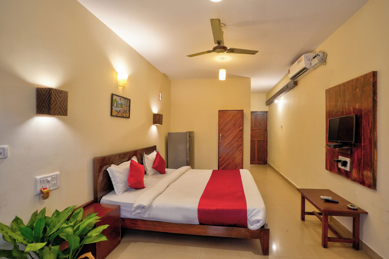 Bedroom 3, Hotel Salty Waves Baga, North Goa