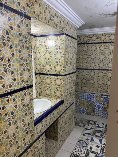 Bathroom 4, Hôtel Russie, Sidi El Béchir