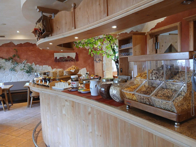 Food & Drinks 5, Lutz Alpenblick B&B, Reutte