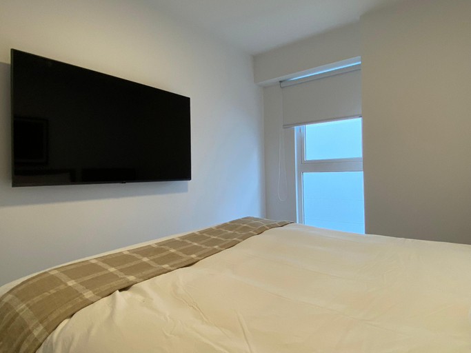 Room 4, w Upscale 2BR With Balcony in Miraflores, Lima