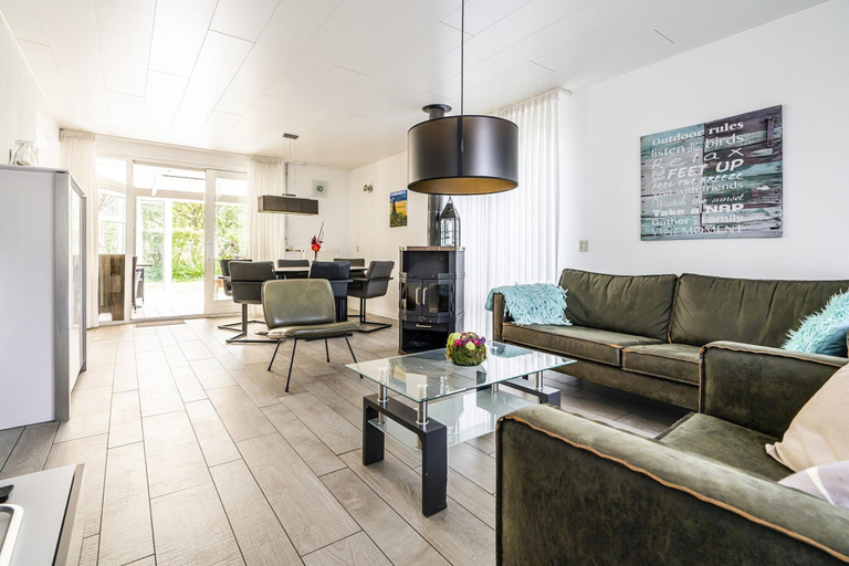 Living room 2, 6-person Luxury Home in Vlissingen, Vlissingen