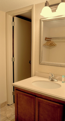 Bathroom 4, Sleepy Bear Motel, Sevier