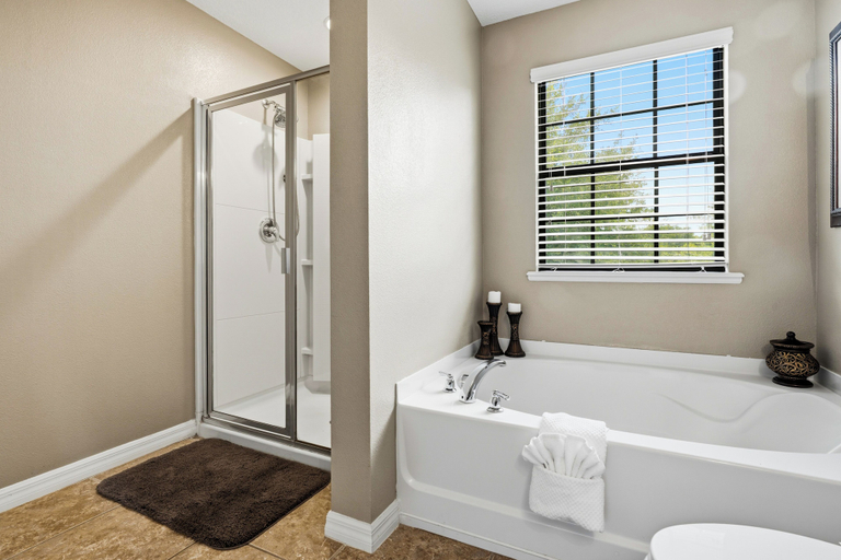 Bathroom 4, Cypress Pointe House 4 Bedroom, Polk