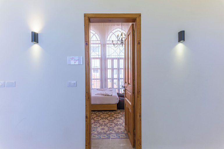 Room 2, Les Bougainvilliers Studios in Batroun, Batroun