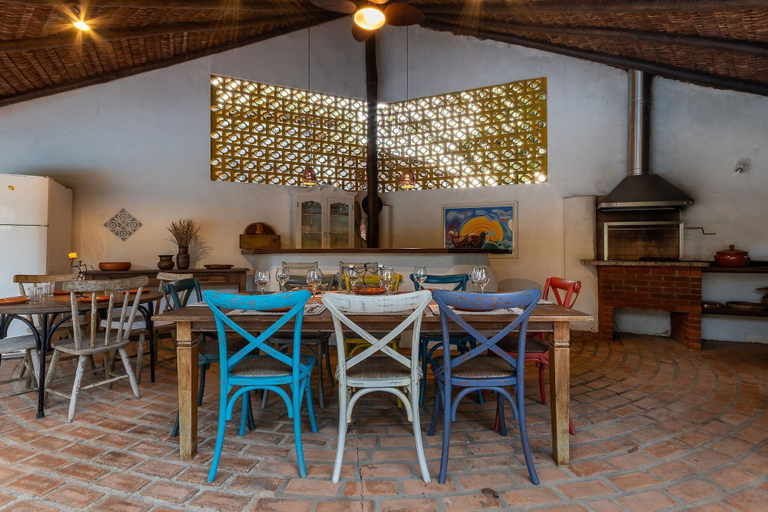 Dining 2, Casa praia com 4 suítes a 150m do mar, São Sebastião