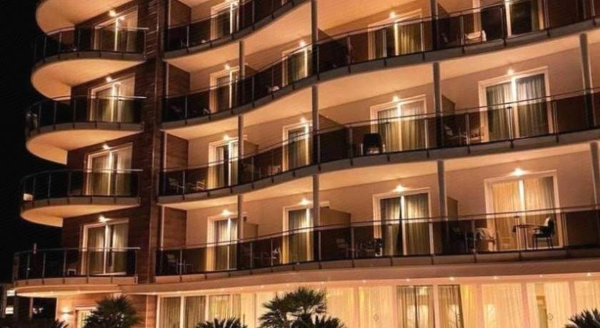 Exterior & Views 3, Grand Hotel Pietra Ligure, Savona