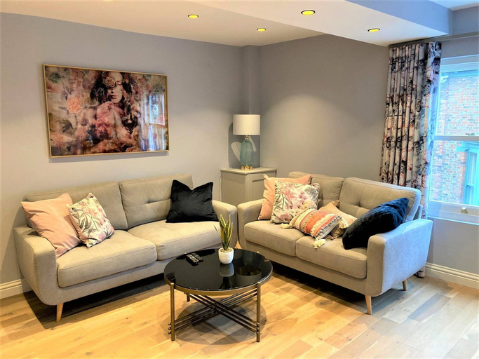 Others 5, Escape 2 Unwind Minster Retreat - Sleeps 5, York