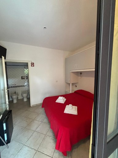 Others 5, Petite Maison - Petits Appartements, Nuoro