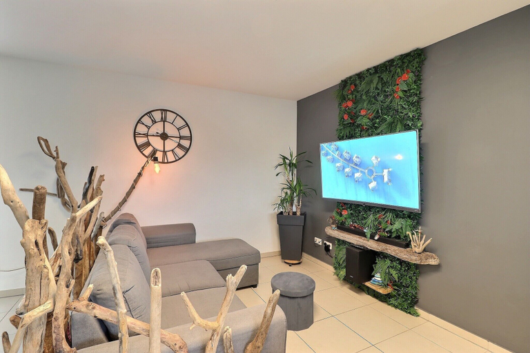 Living area 2, Evasion Tropicale, Corse-du-Sud