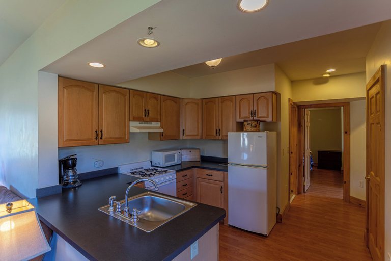 Interior 5, River House at Meadow Landing, Ashe