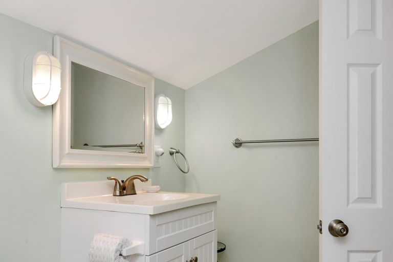 Bathroom 4, Barrier Dunes 215 - 32, Gulf