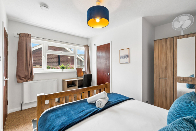 Room 5, Downs Escape By My Getaways, West Sussex