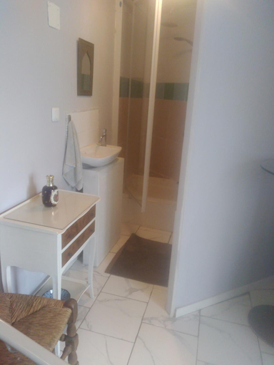 Bathroom 3, Silver chambre, Oise