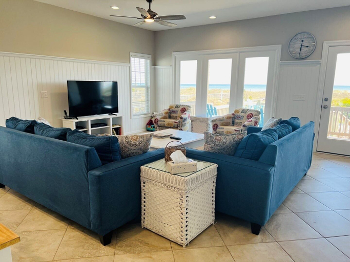 Living area 4, Fins / 1295 Ocean Blvd West 10 Bedroom Home, Brunswick