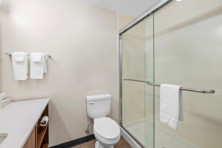 Bathroom 3, Everhome Suites Atlanta Newnan, Coweta