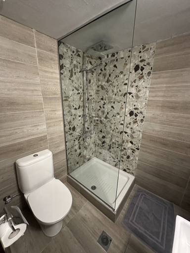 Bathroom 5, VAROSI GUESTHOUSE, Central Macedonia