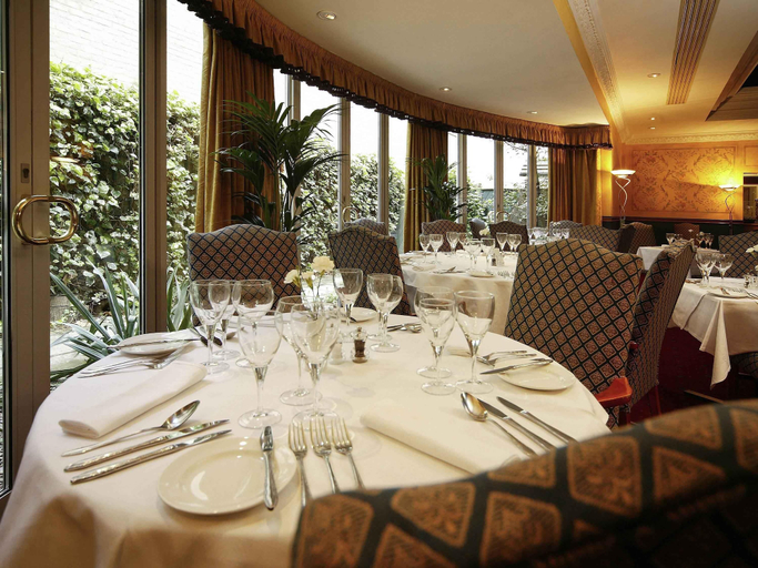 Food & Drinks 4, Mercure York Fairfield Manor Hotel, York