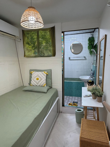 Bedroom 2, Stay Everyday, Geum-cheon