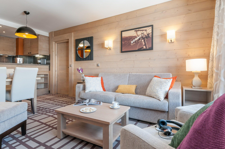 Living room 5, Apartment Near Ski Resort, Haute-Savoie