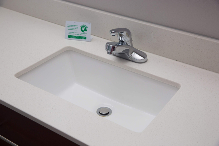 Bathroom 4, Parke Regency Hotel & Conf Ctr., BW Signature Collection, McLean