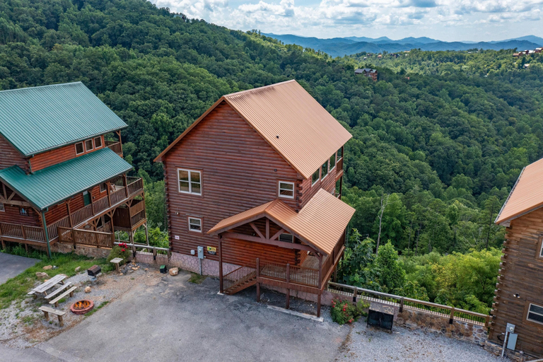 Exterior & Views 2, Hidden Heaven, Sevier