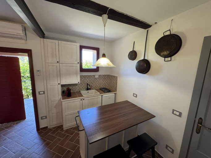 Others 4, Borgo Melograno, Siena