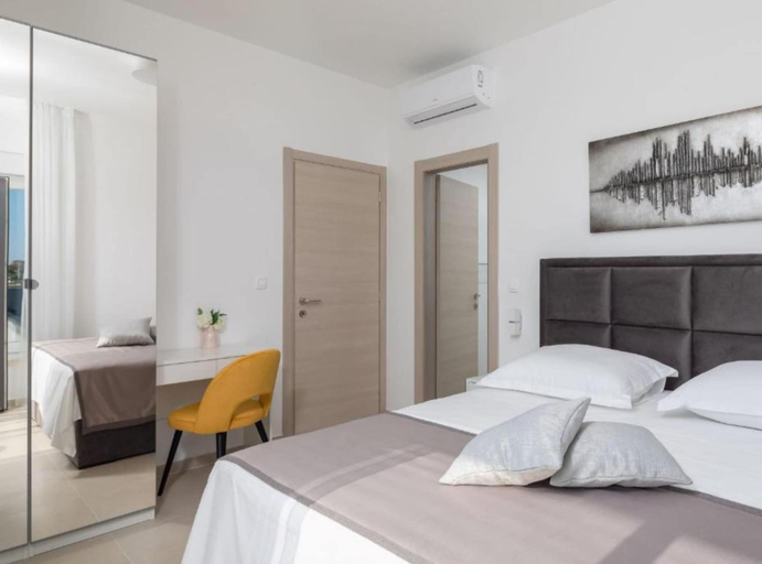 Room 1, Villa Dolce Vita Sevid, Marina