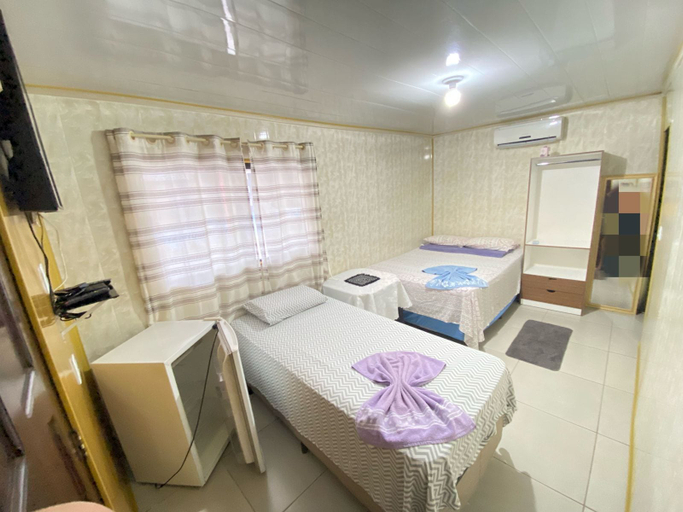 Room 1, HOTEL E RESTAURANTE MAMÃE QUERO MAIS, Magalhães Barata
