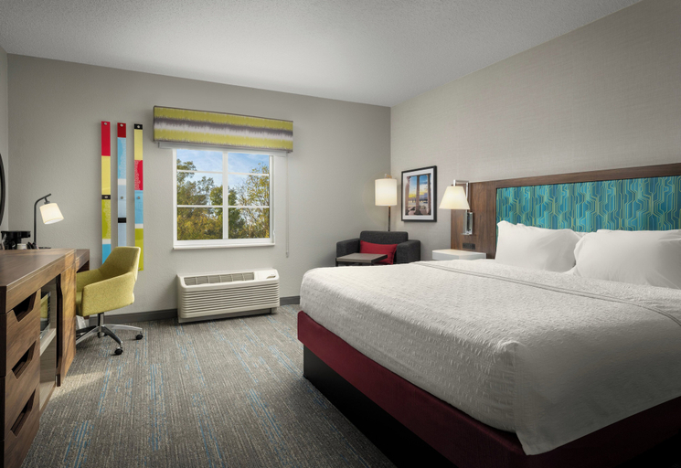 Bedroom 3, Hampton Inn & Suites Vicksburg, Warren