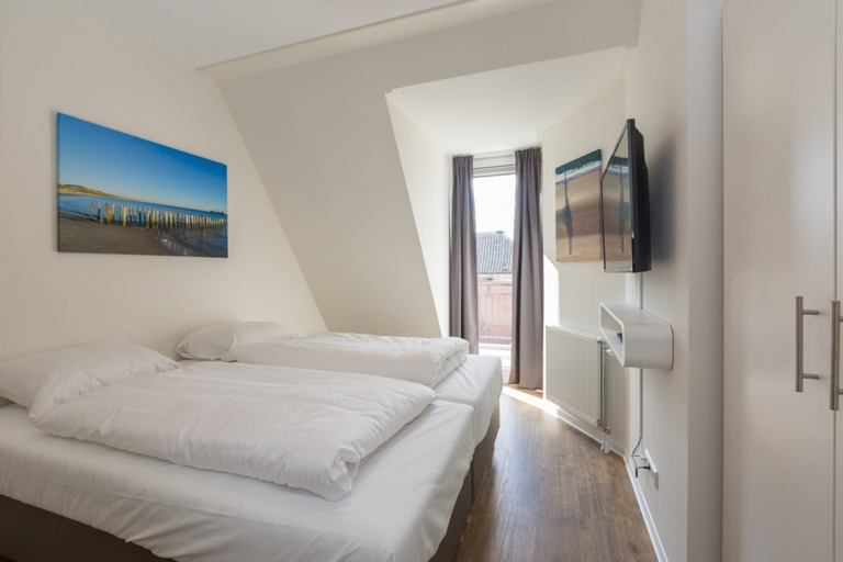 Others 3, Luxury 6-person Apartment Near Zoutelande Beach, Veere