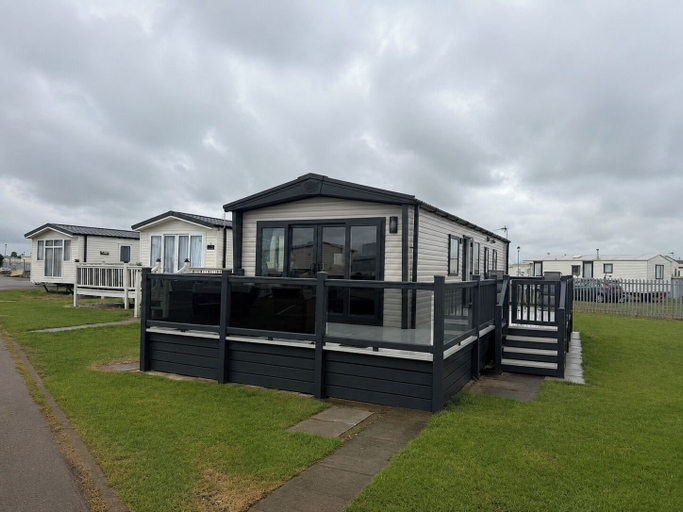 Primary image, 3 Bed - Sleeps 8 - Family & Pet Friendly, Lincolnshire