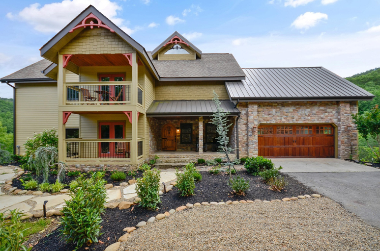 Exterior & Views 2, Mossy Brook Lodge, Sevier