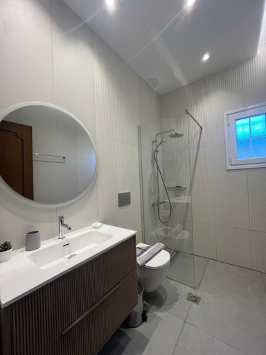 Bathroom 1, Villa Vicky, North Aegean
