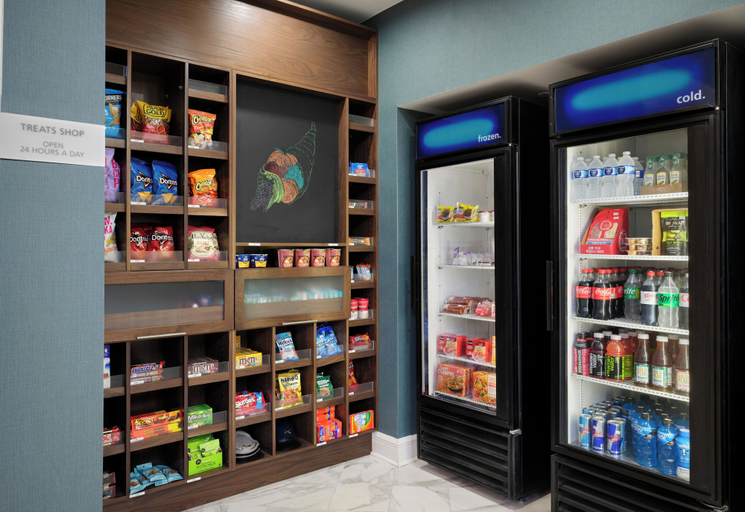 Food & Drinks 5, Hampton Inn & Suites Vicksburg, Warren