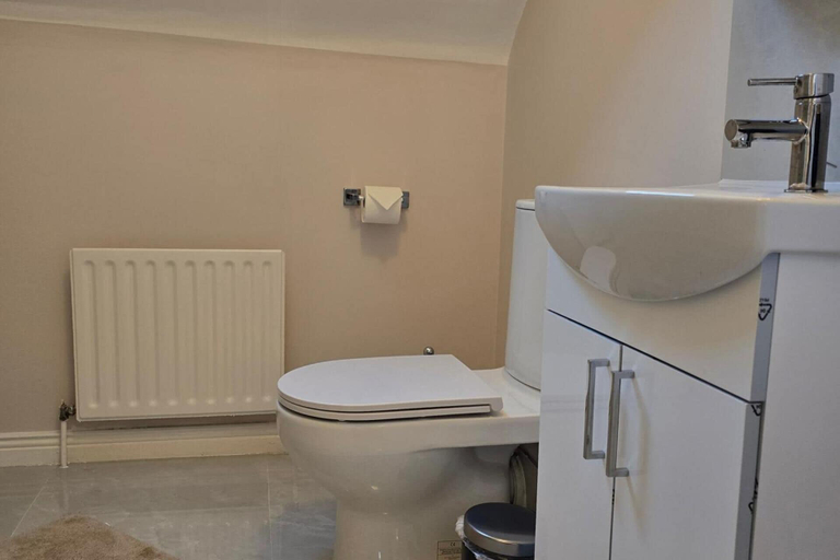 Bathroom 5, Dublin - 3 Bedroom Cosy Home - Sleeps Max 7, Dublin
