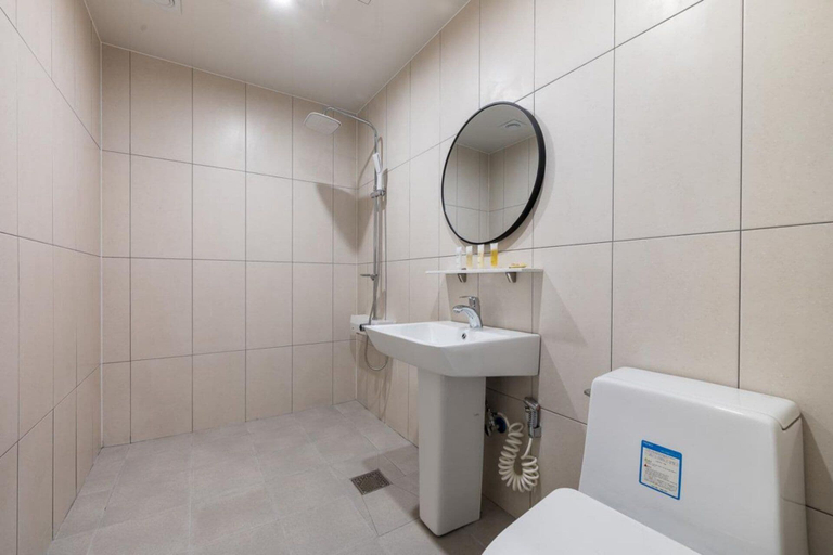 Bathroom 3, From H Dongbaek Hotel By Kwon Geoje Gohyeon, Geoje