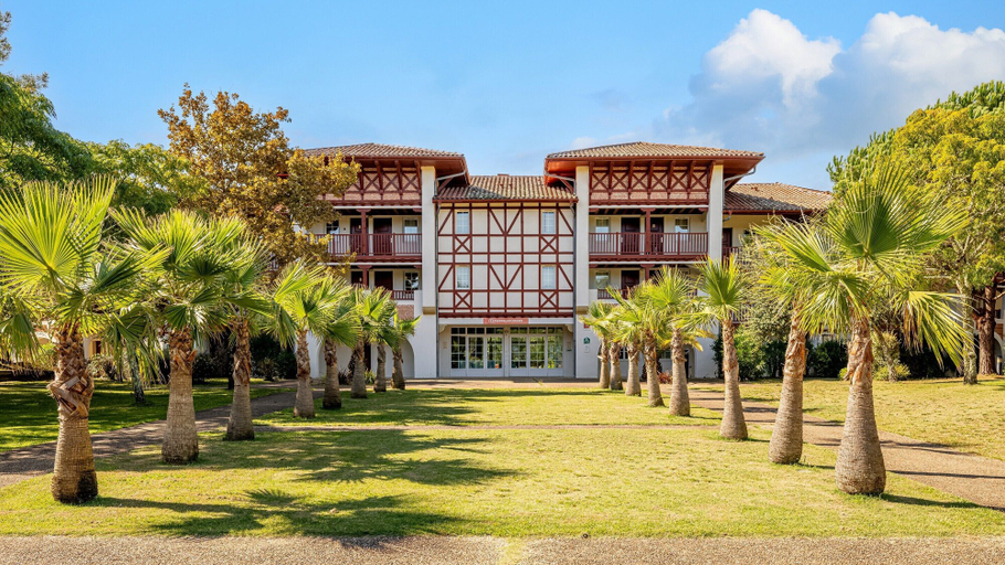 Exterior 4, 8-Person Scenic Landes Forest Apartment, Landes