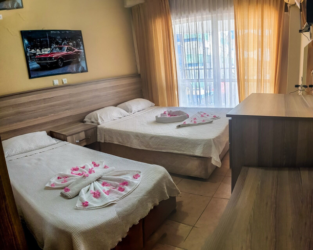 Others 3, Kartel Hotel, Didim