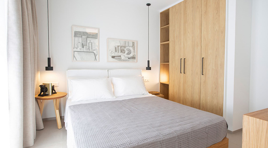 Bedroom 4, Lirides Suites, Ionian Islands