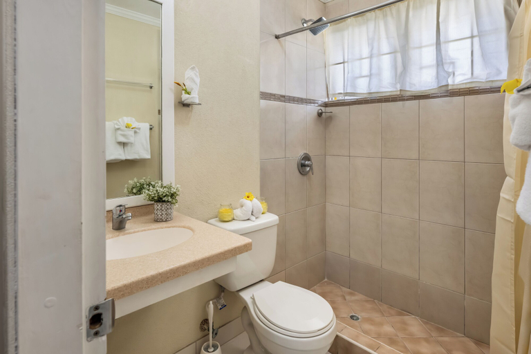 Bathroom 4, Adulo Apartments