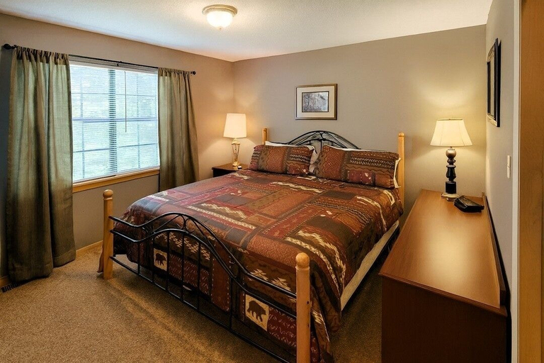 Room 5, Smoky Mountain Memories 2 Bedroom Cabin, Sevier