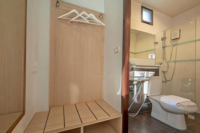 Bathroom 2, Happiness Guesthouse, Pak Chong