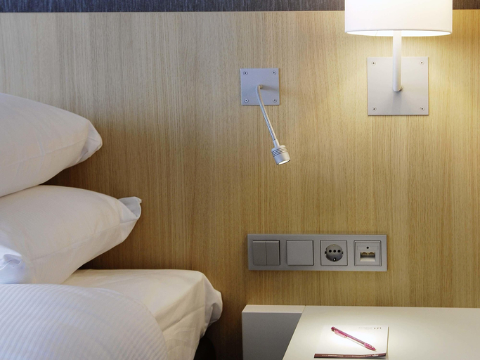 Bedroom 4, Mercure Amsterdam City Hotel, Amsterdam
