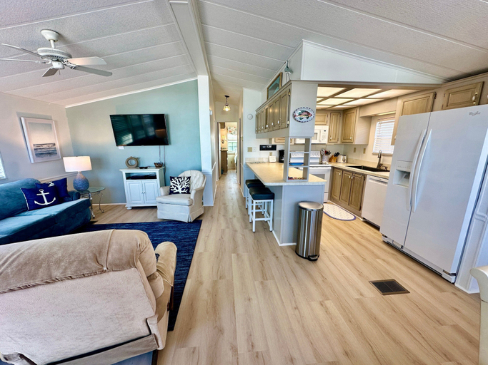 Interior 5, After Dune Delight N287, Saint Lucie