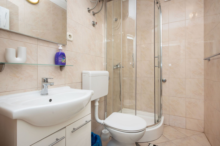 Bathroom 3, Apartment Bogomir, Podgora