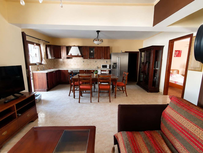 Room 3, Sunny Retreat - Kefalos Stay With Patio Parking, South Aegean